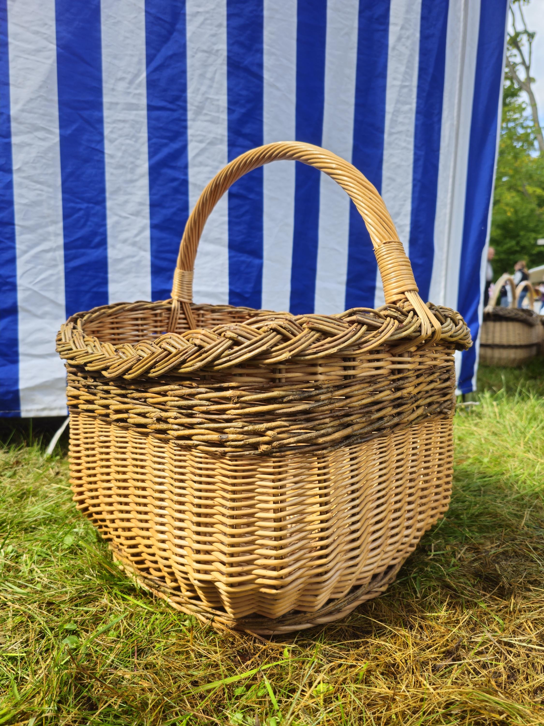 Wicker Mushroom Basket with Braided Rim – Handwoven Foraging Basket
