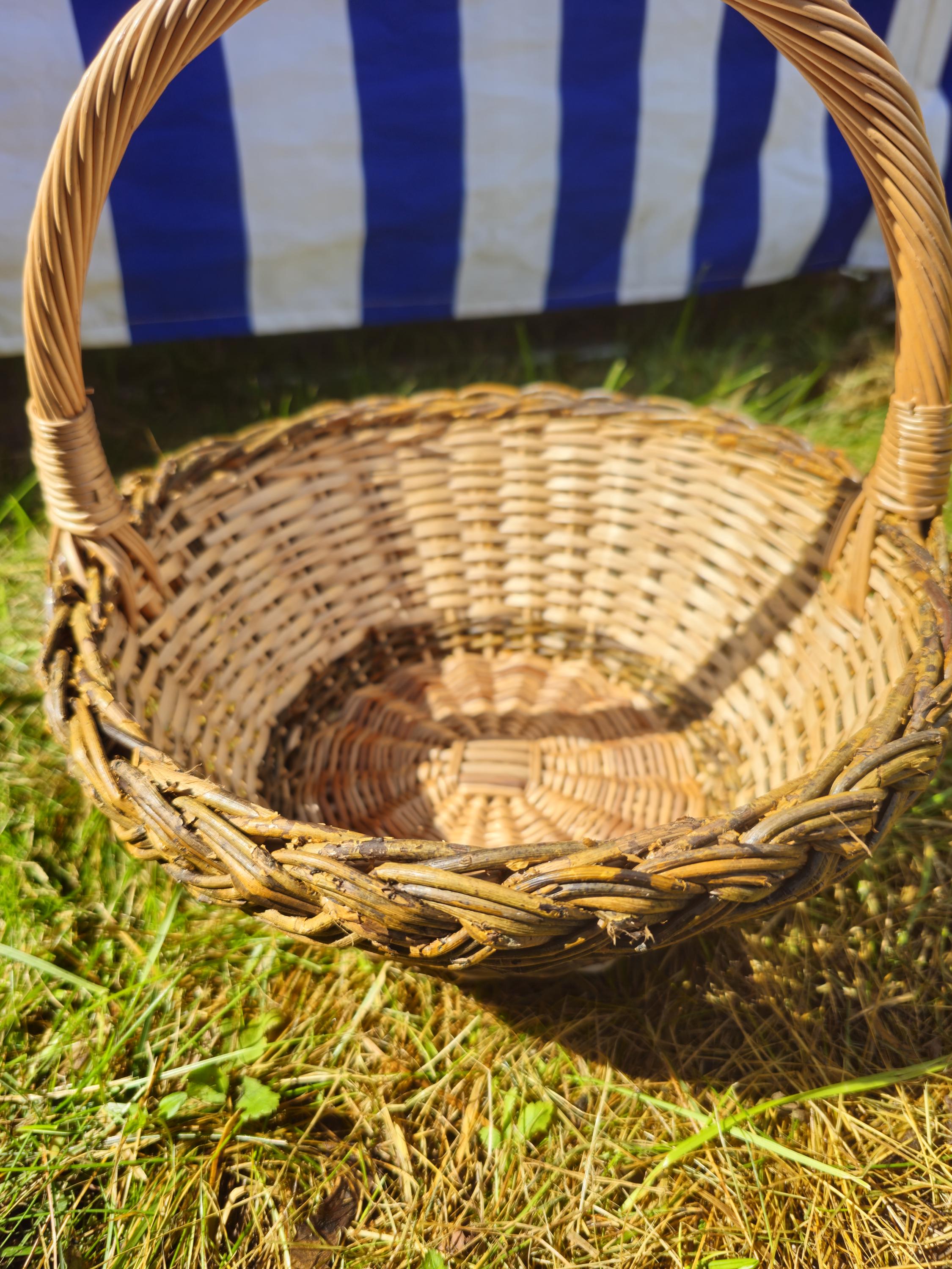 Wicker Basket with Sturdy Handle | Rustic Oval Willow Basket for Storage or Gifts