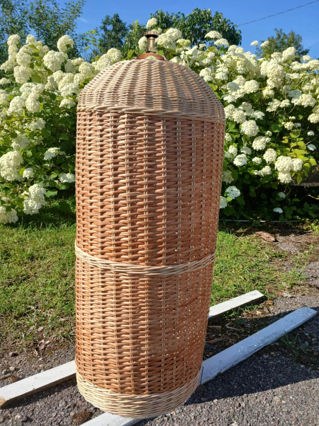 Handwoven Wicker Propane Tank Cover: Rustic Patio Gas Cylinder Hide