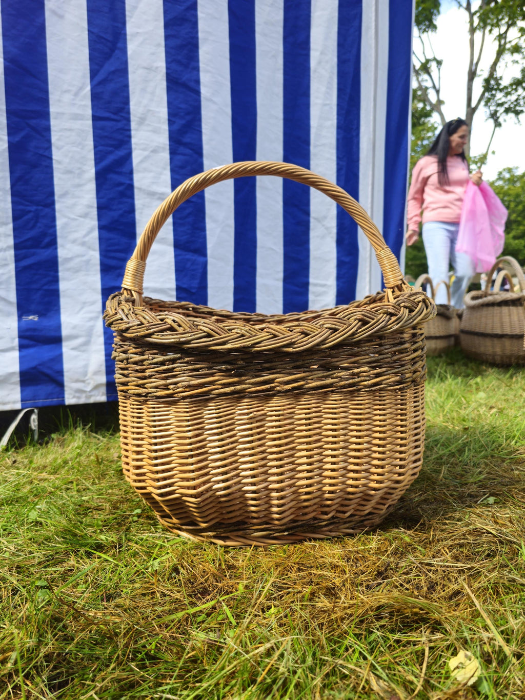 Wicker Mushroom Basket with Braided Rim – Handwoven Foraging Basket