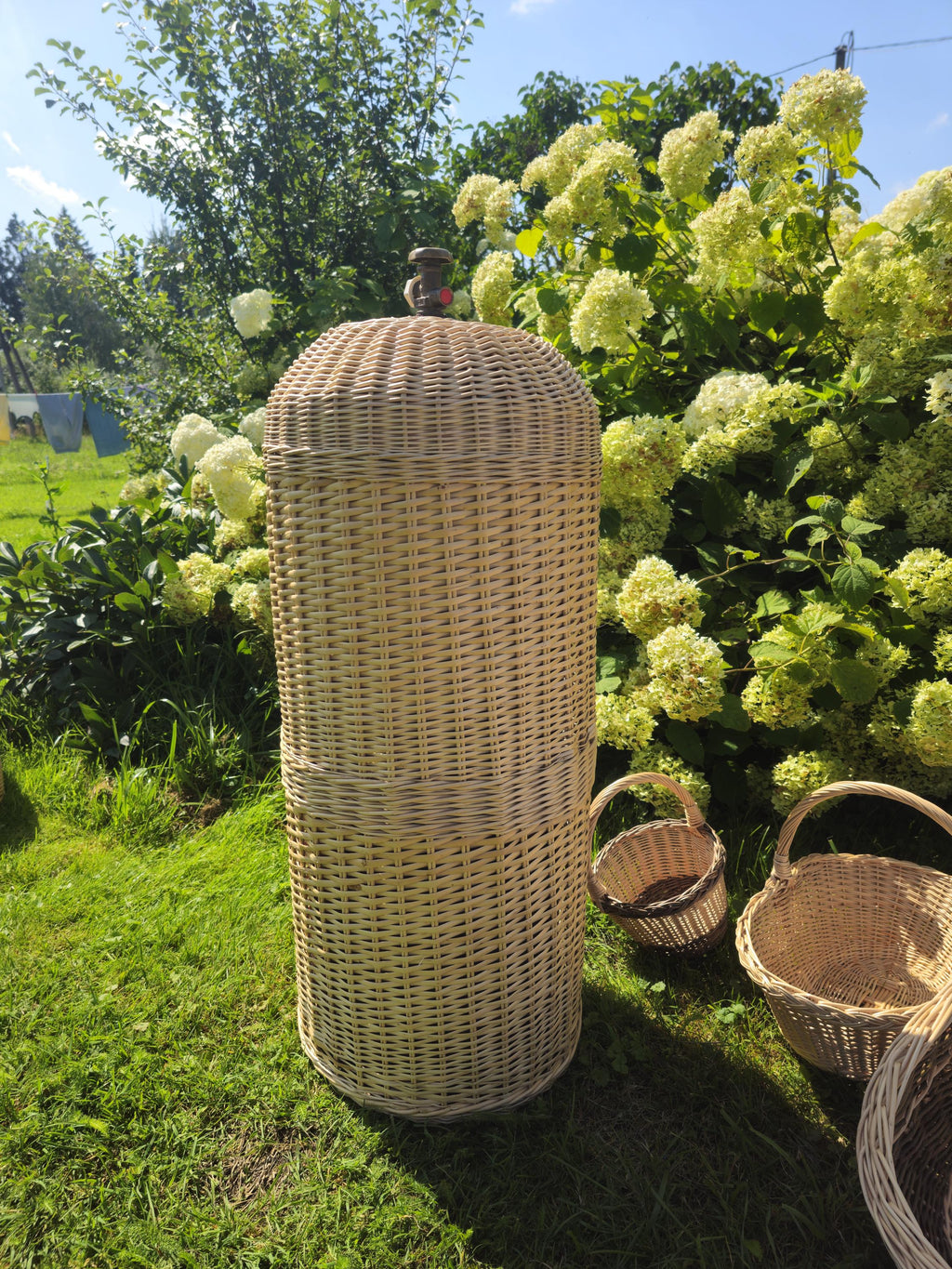 Handwoven Wicker Propane Tank Cover: Rustic Patio Gas Cylinder Hide