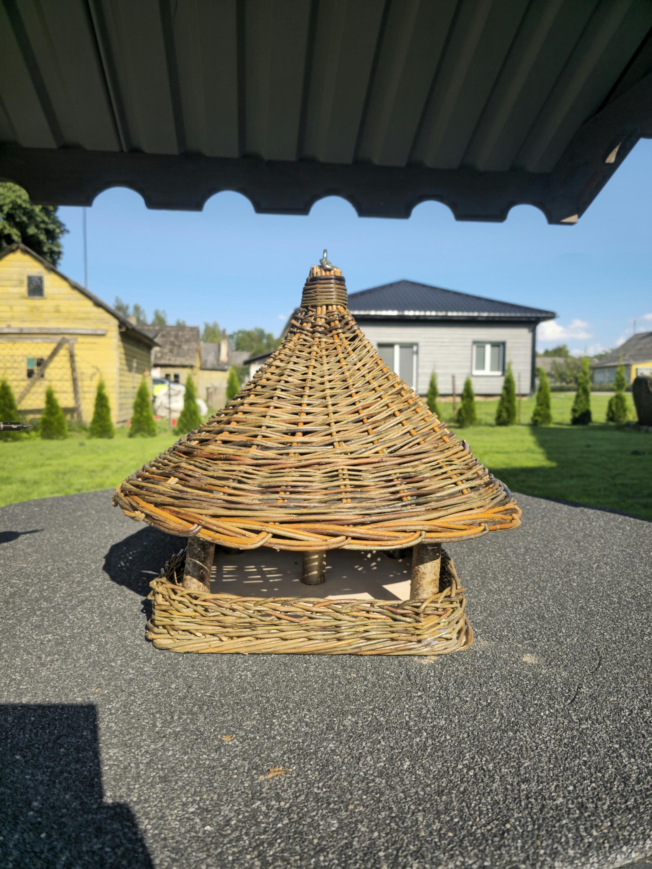 Handwoven Wicker Bird Feeder: Rustic Garden Decor, Handmade in Lithuania