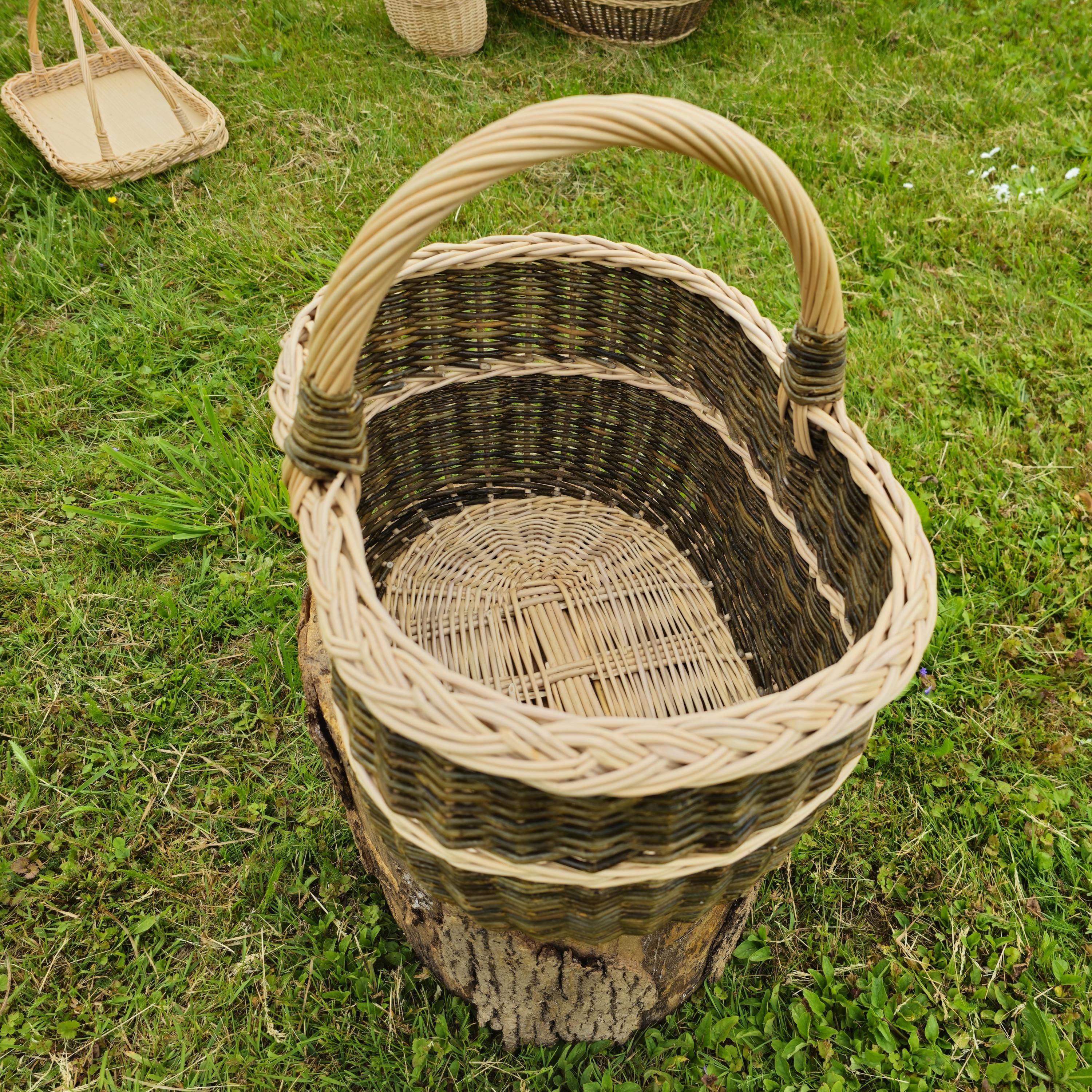 Handmade Wicker Basket with Handle: Rustic Farmhouse Decor from Lithuania