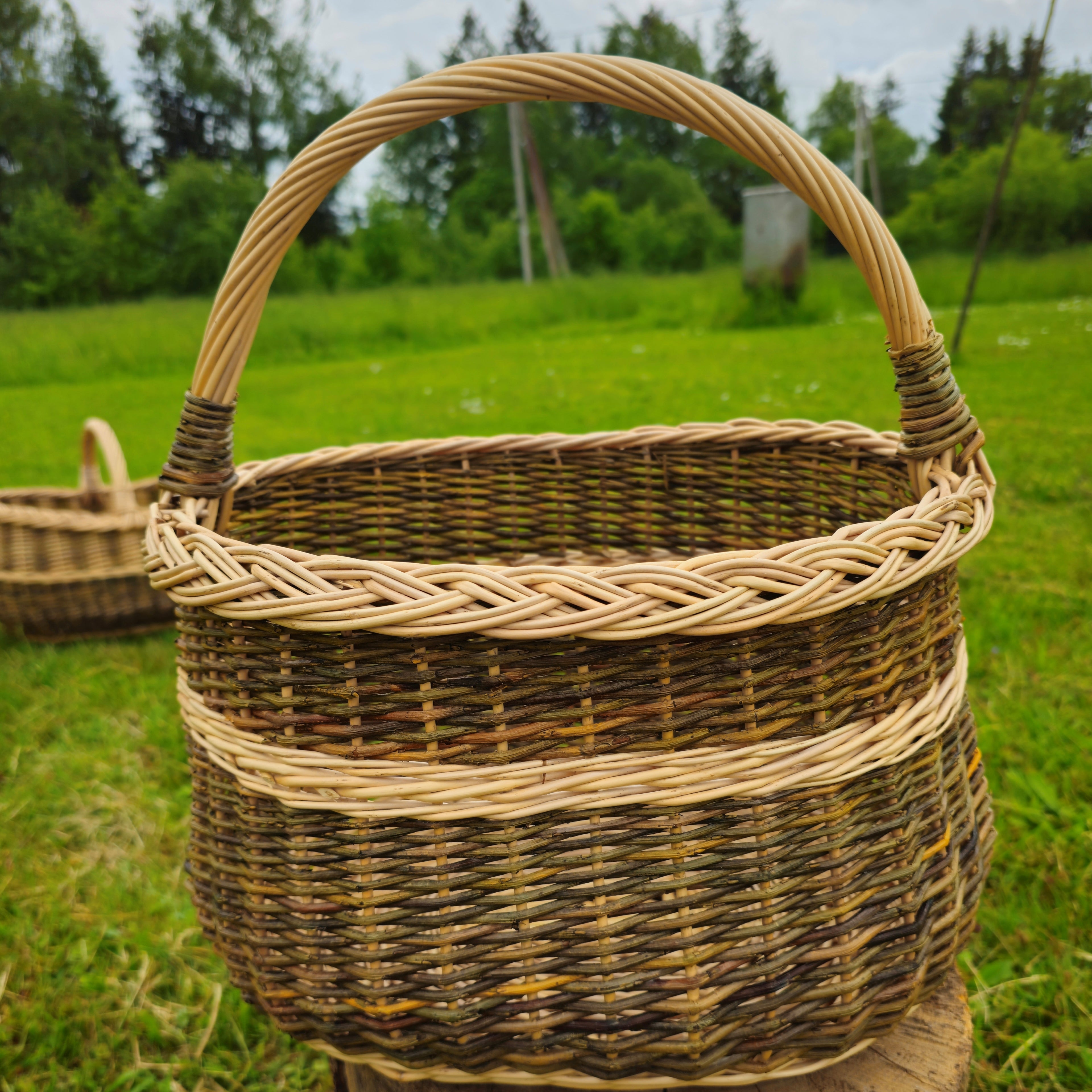 Handwoven Wicker Basket – Foraging, Picnic or Wedding Decor, Rustic Willow Trug