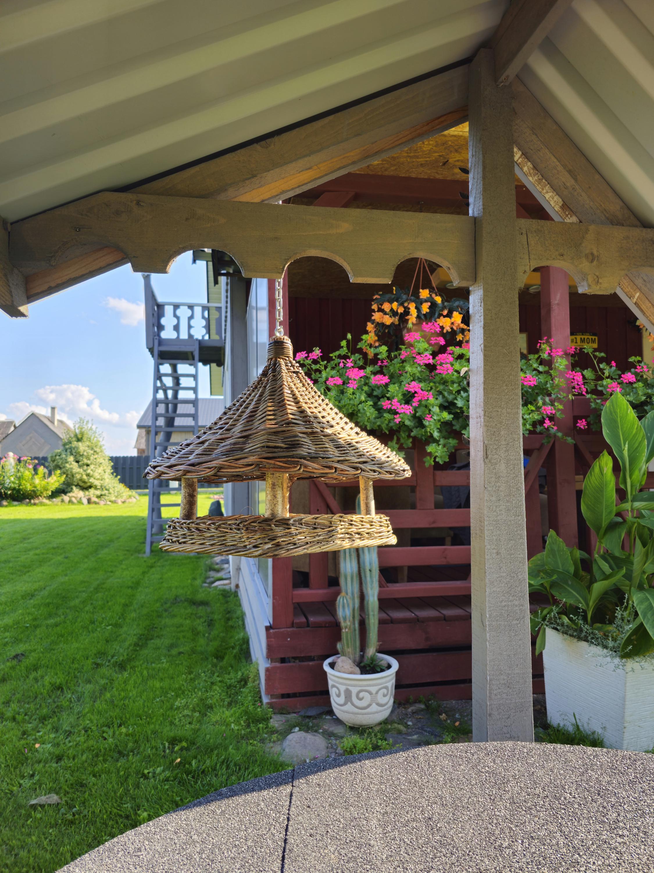 Handwoven Wicker Bird Feeder: Rustic Garden Decor, Handmade in Lithuania