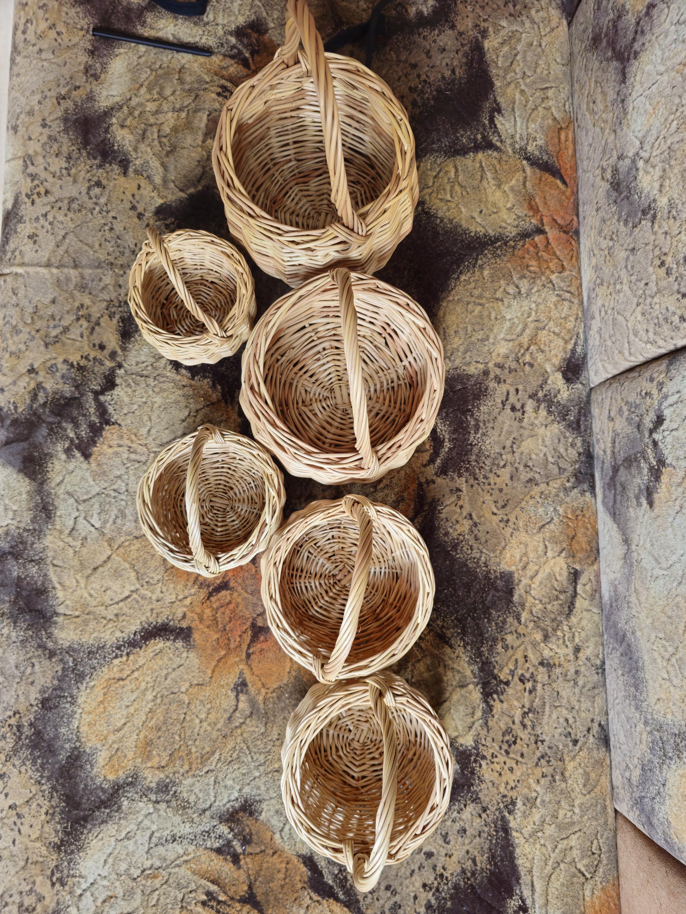 Small Handwoven Willow Basket with Handle | Rustic Foraging Charm