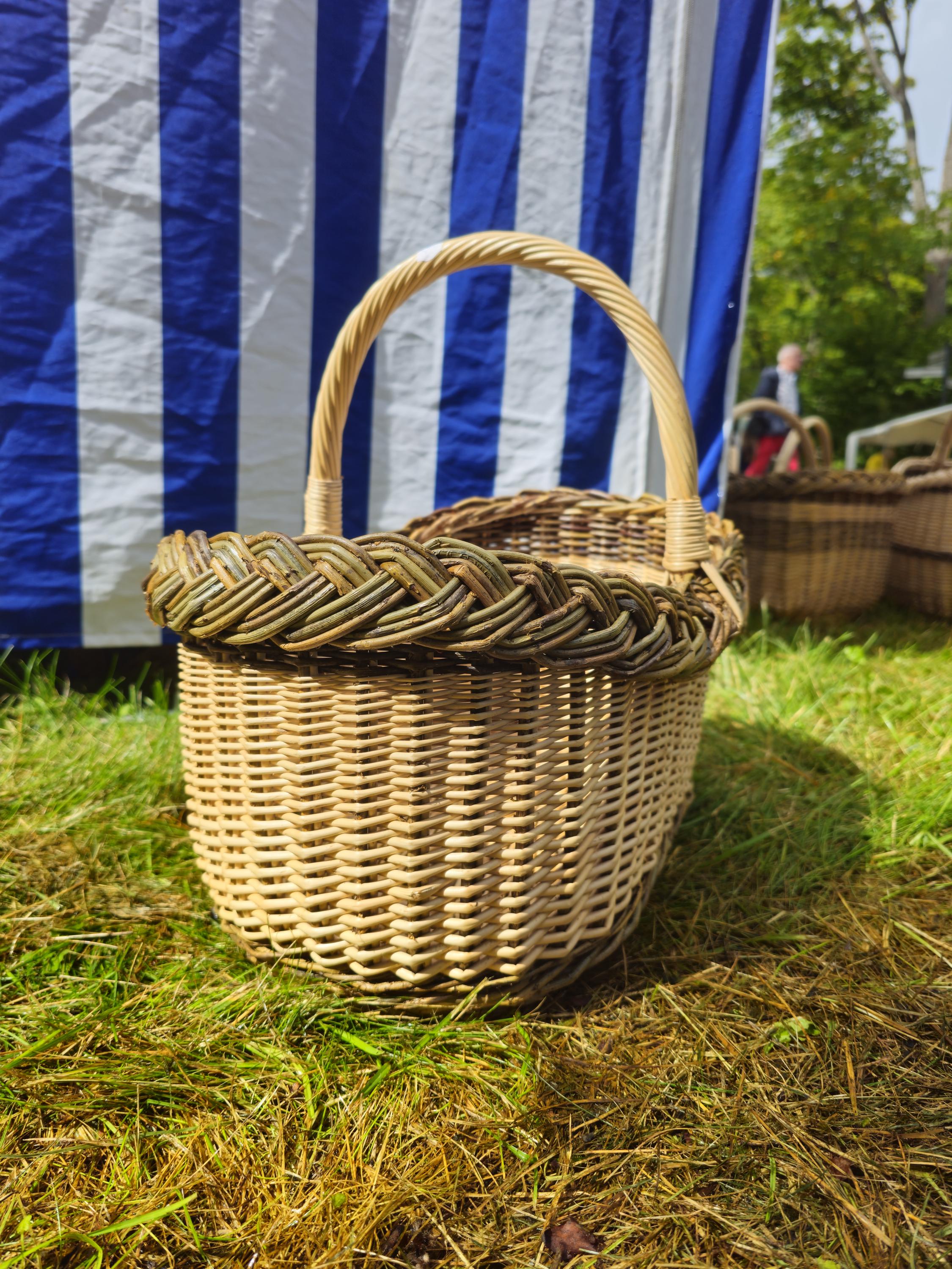 Wicker Foraging Basket with Natural Braided Rim – Handwoven Mushroom or Market Basket