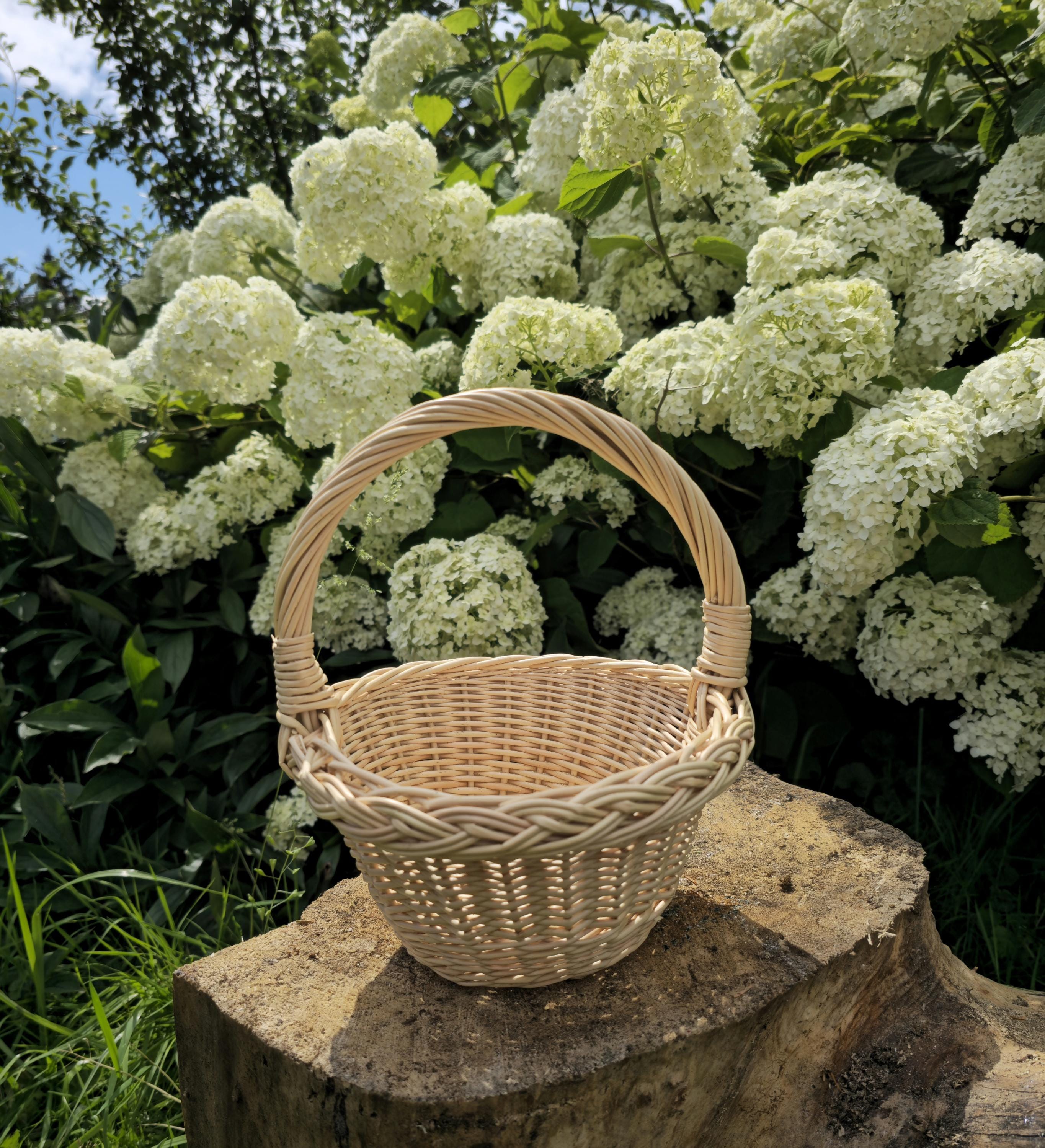 Small Rustic Decorative Wicker Basket – Mini Handwoven Farmhouse Storage – Cottagecore Natural Decor