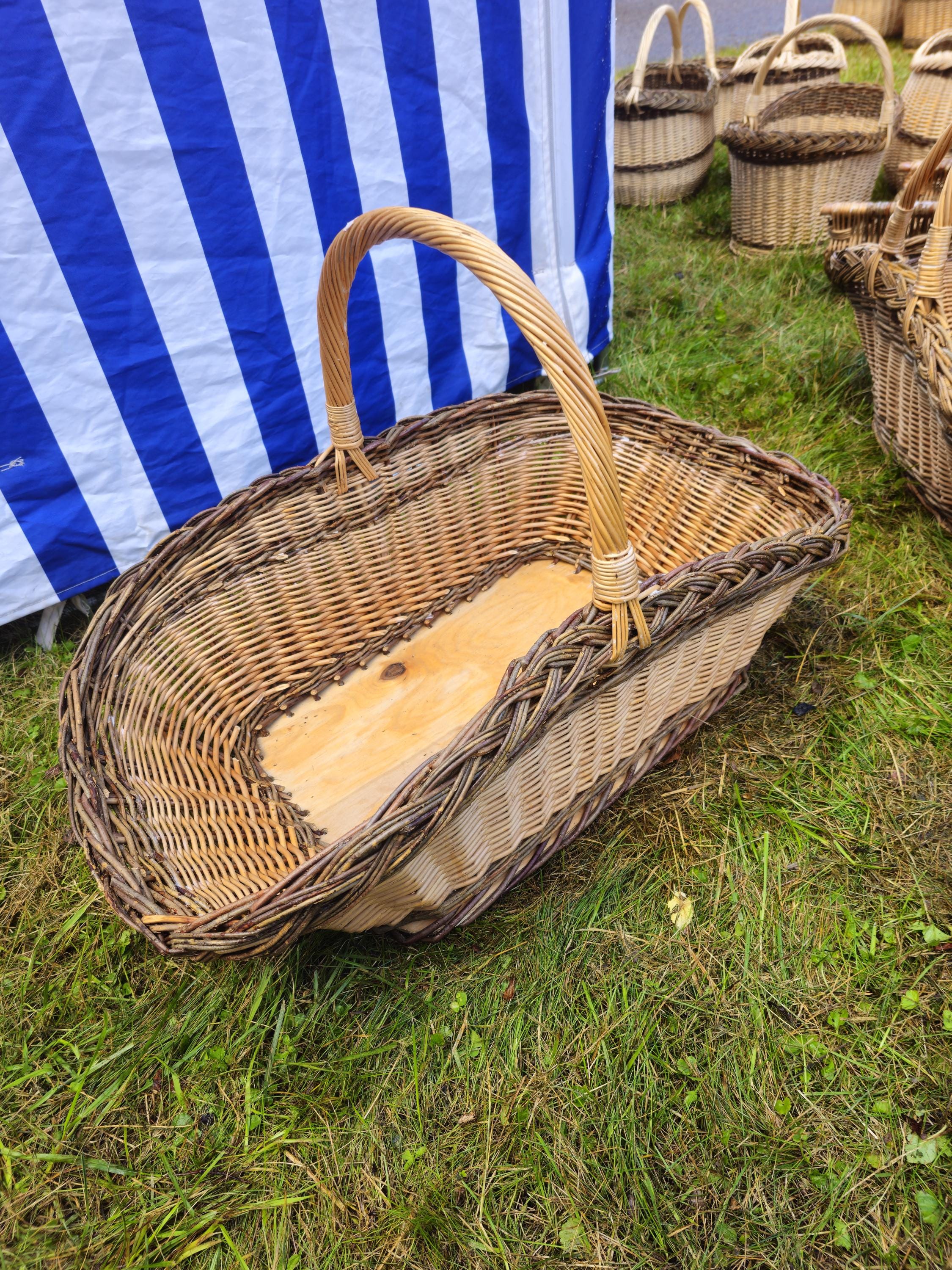 Wicker Gathering Basket with Wooden Base – Extra Large Handwoven Willow Basket