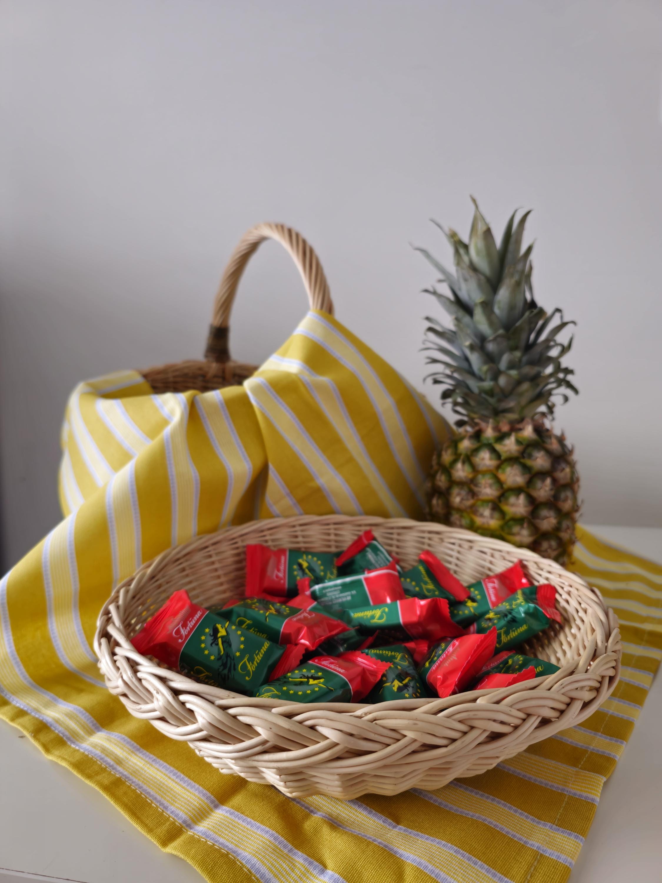Rustic Wicker Plate – Handwoven Natural Table Centerpiece – Farmhouse Decorative Tray