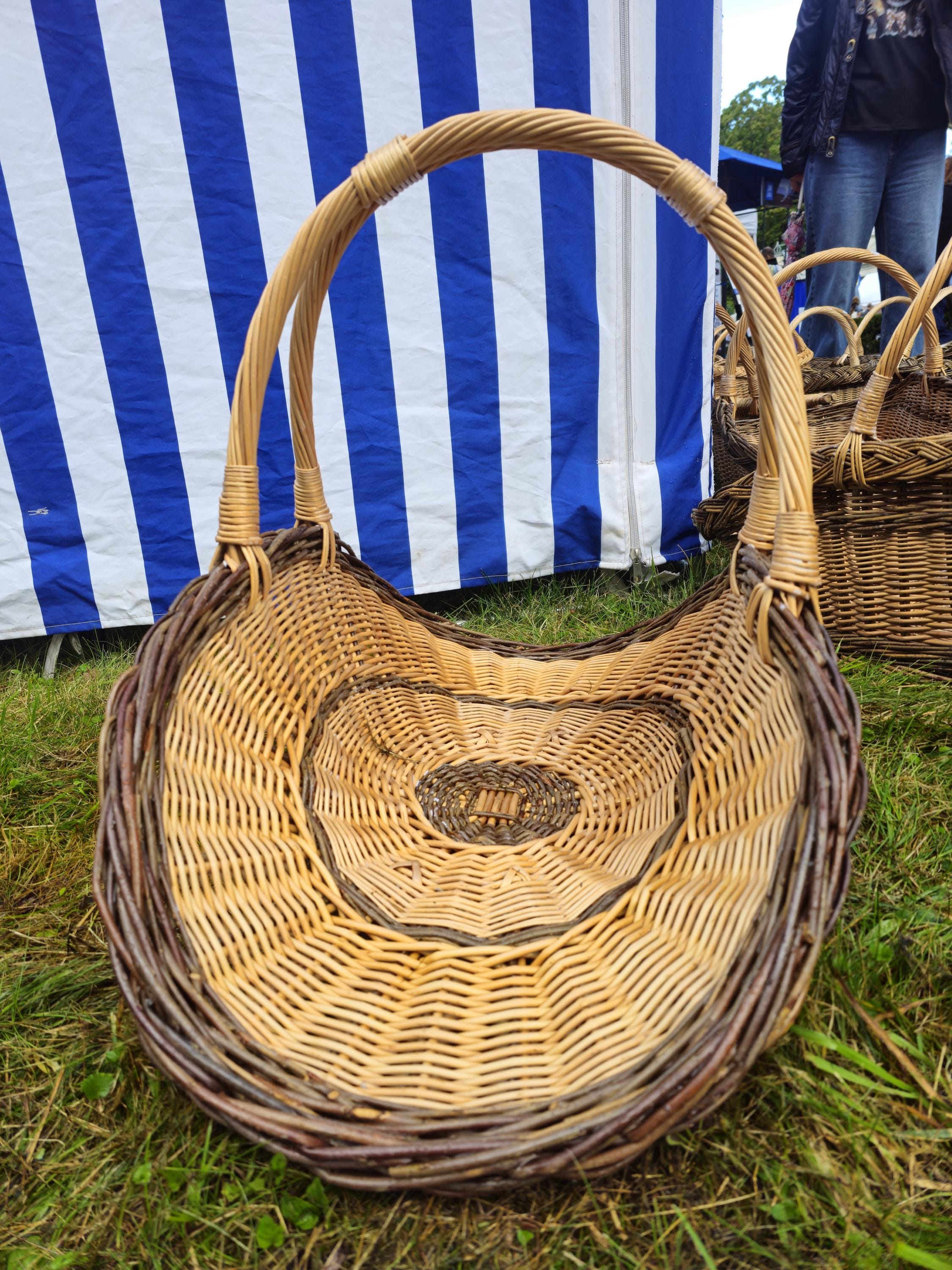 Wicker Flower Basket with Arched Handle – Handwoven Display Basket