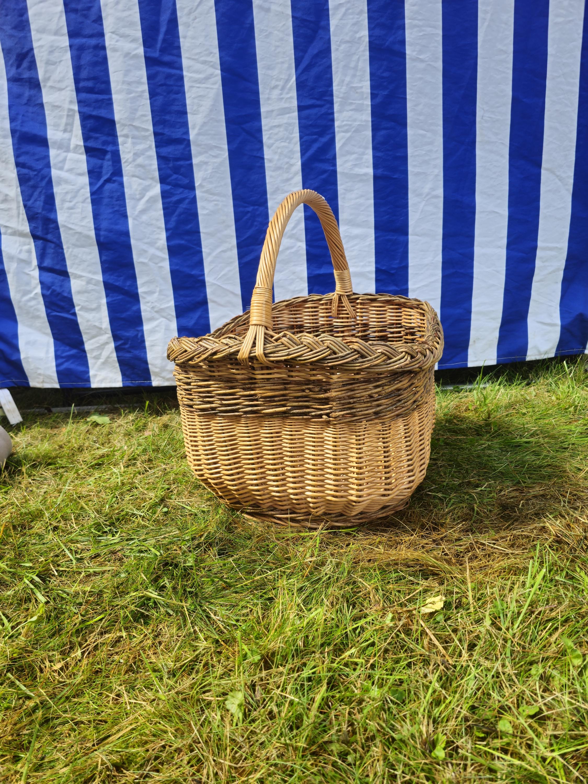 Wicker Mushroom Basket with Braided Rim – Handwoven Foraging Basket