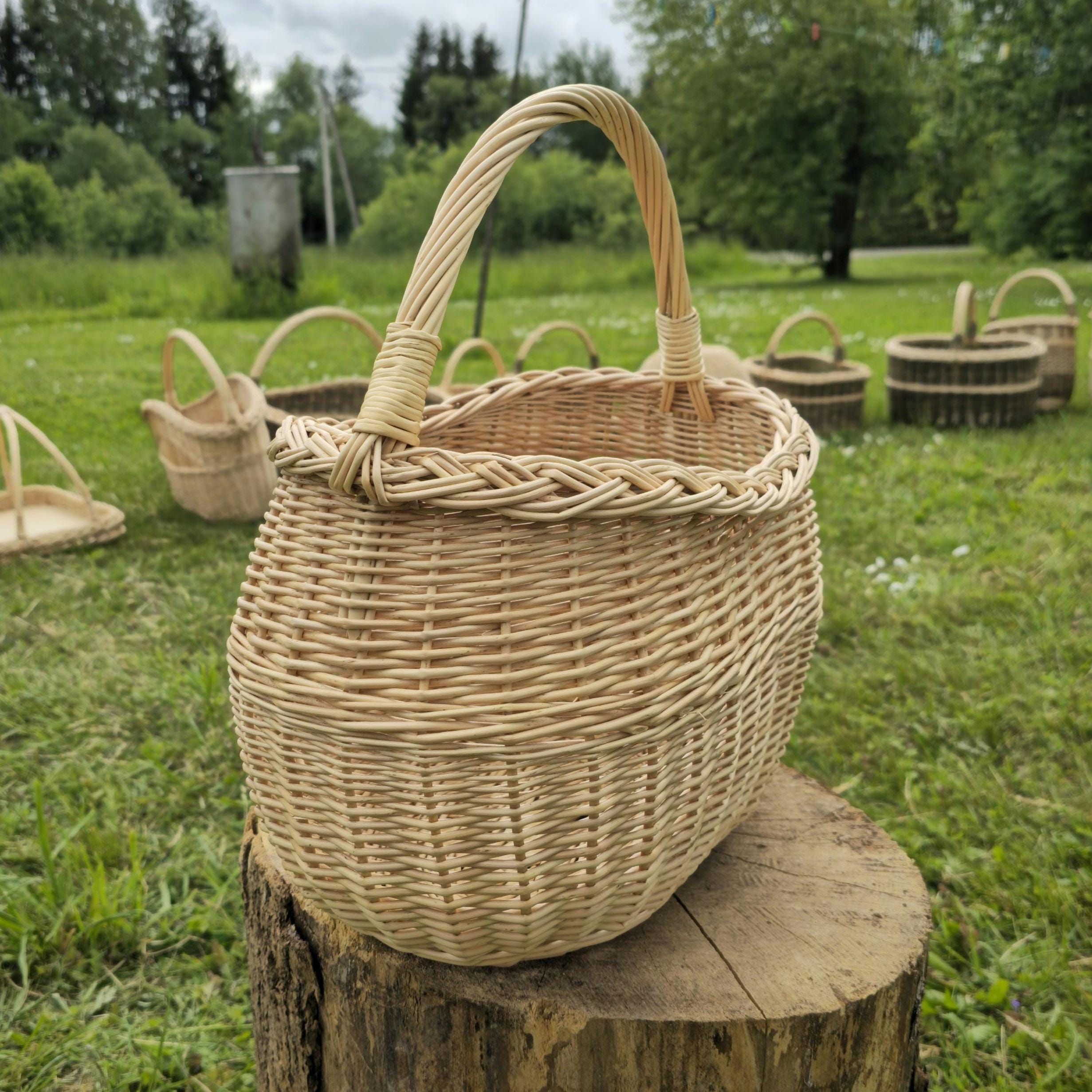 Handwoven Wicker Basket: Rustic Willow Storage, Lithuanian Craft