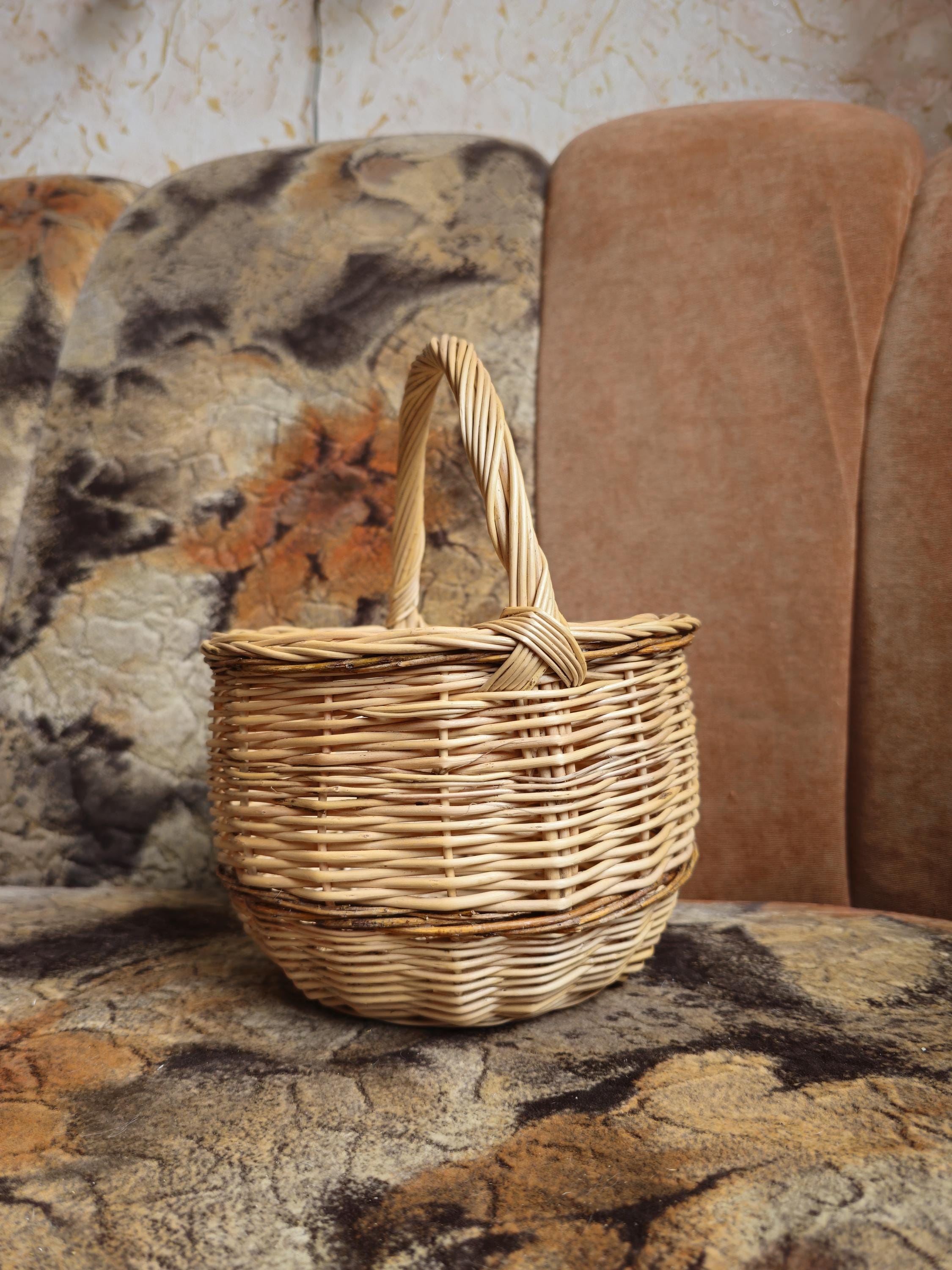 Handmade Willow Wicker Basket with Handle: Rustic Foraging & Home Decor