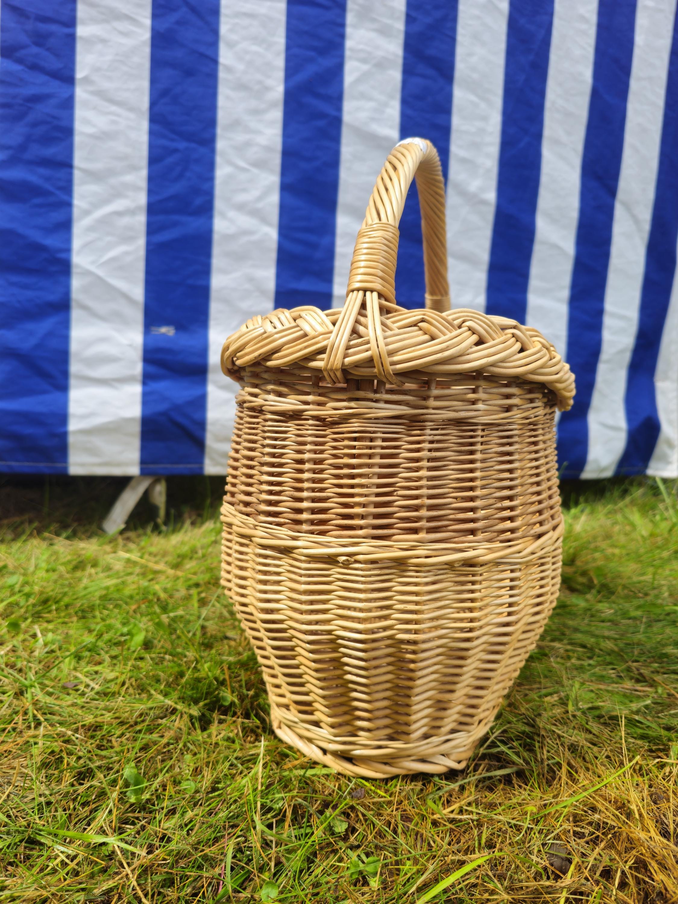 Wicker Oval Basket with Braided Rim – Small Handwoven Willow Basket