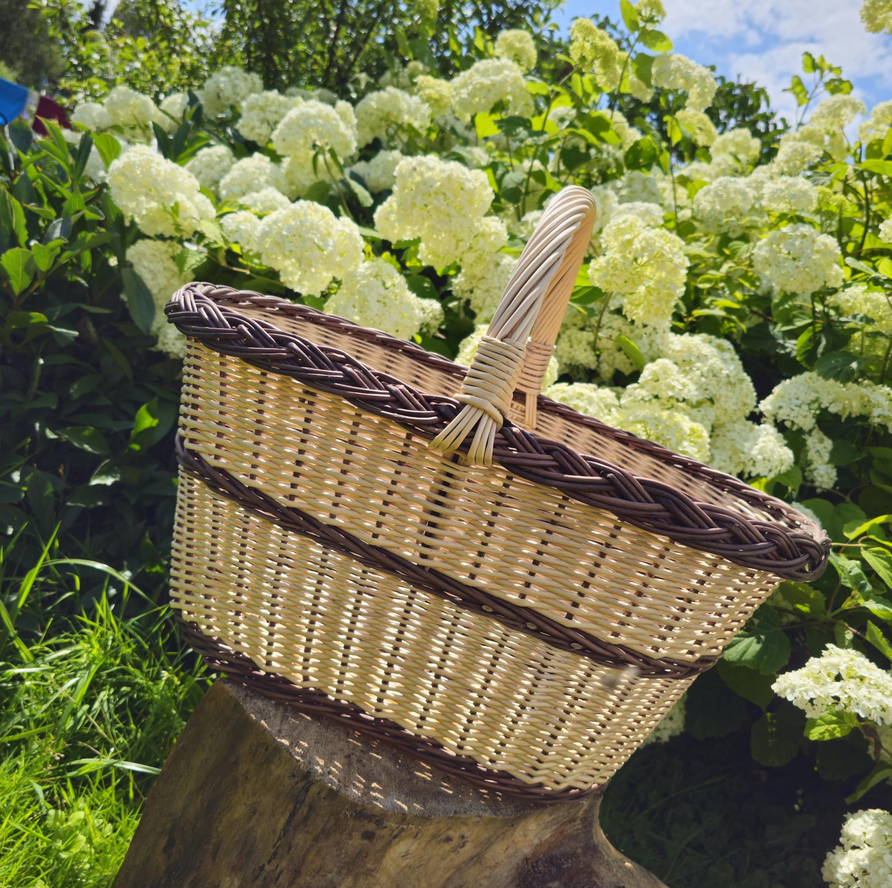 Large Rustic Decorative Wicker Basket – Handwoven Farmhouse Storage – Cottagecore Natural Home Decor