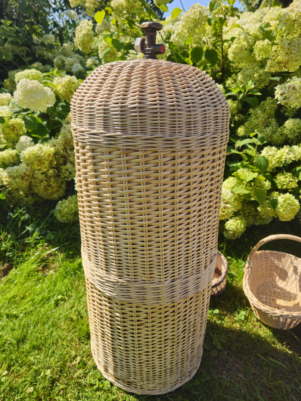 Handwoven Wicker Propane Tank Cover: Rustic Patio Gas Cylinder Hide