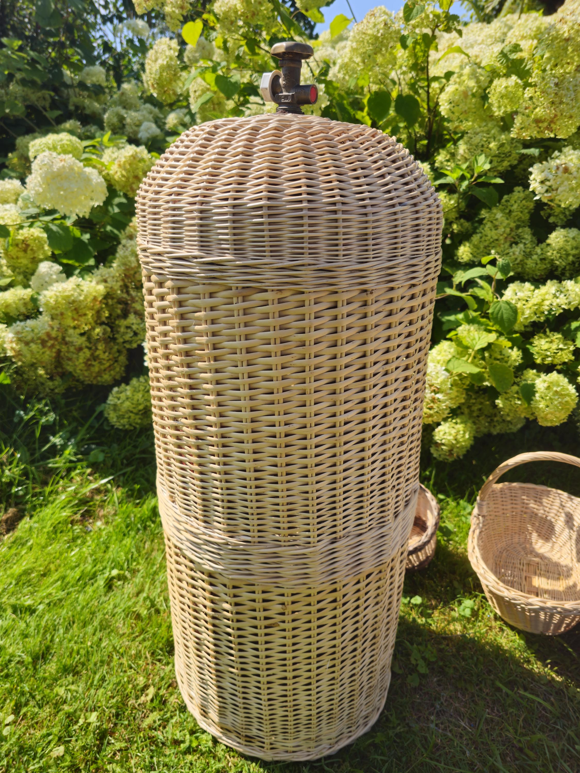 Handwoven Wicker Propane Tank Cover: Rustic Patio Gas Cylinder Hide