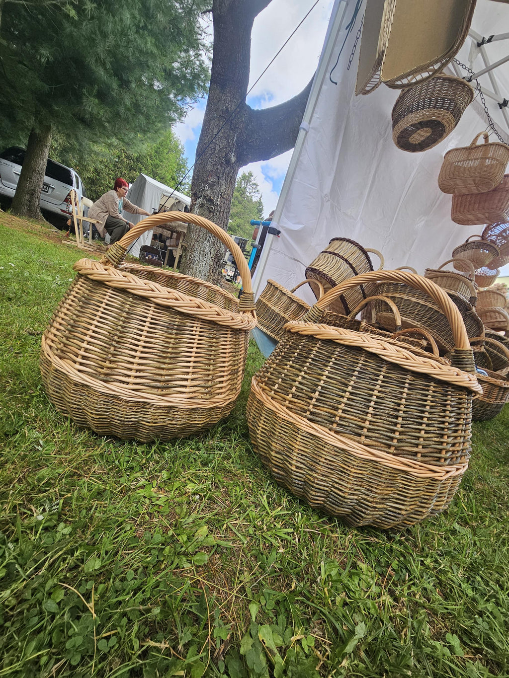 Extra Large Handwoven Wicker Basket: Rustic Blanket & Pillow Storage