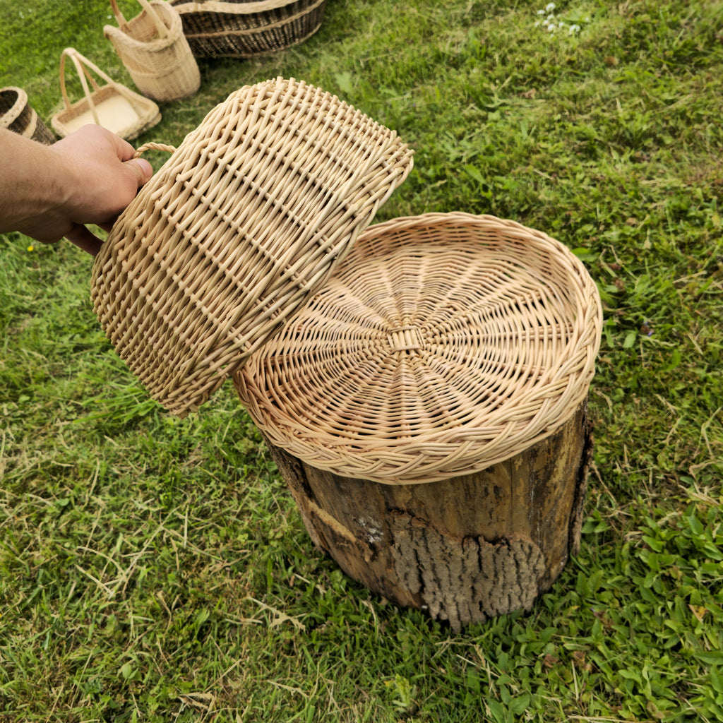 Handmade Willow Food Cover Set: Rustic Kitchen Cloche & Tray