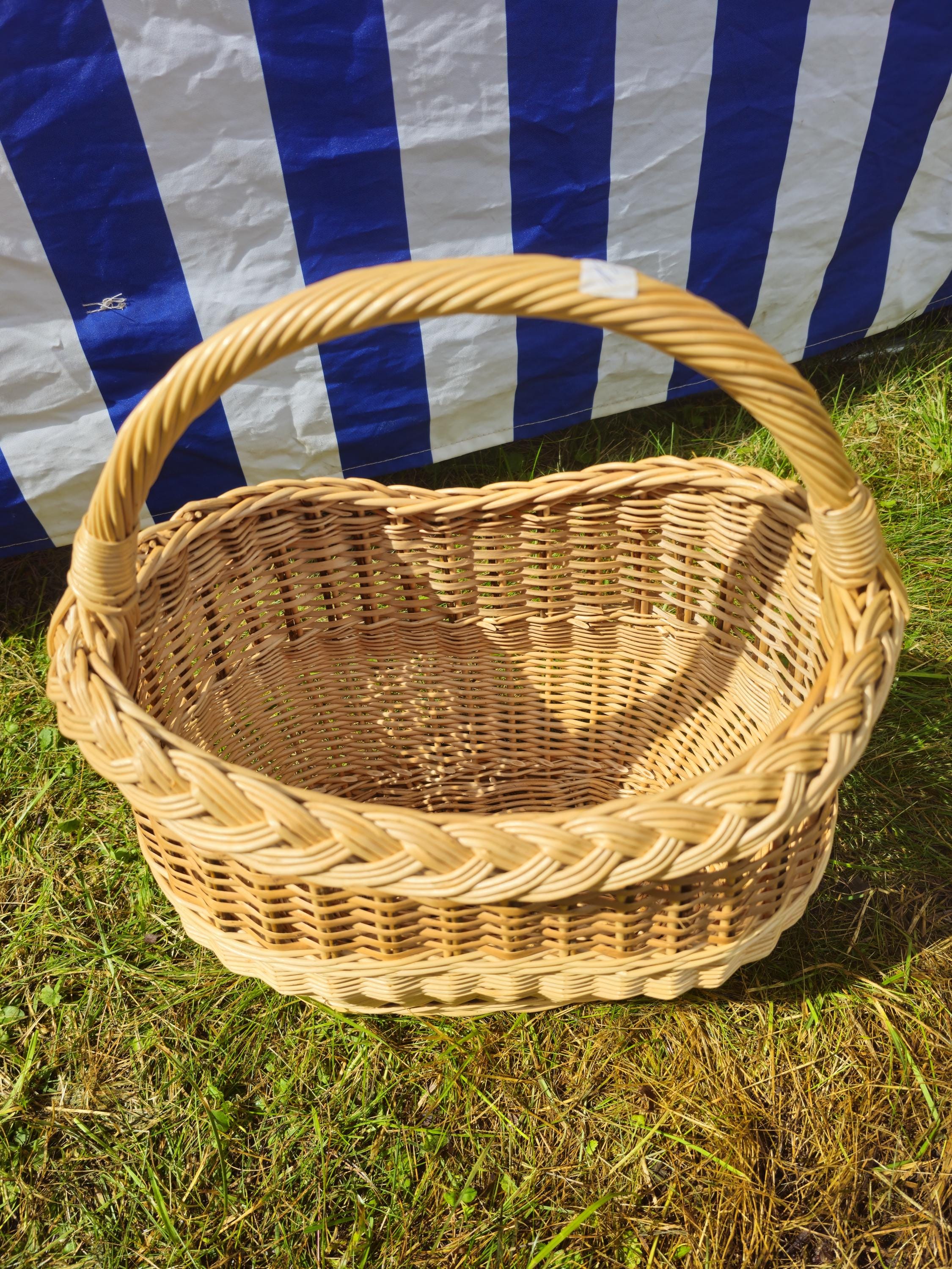 Wicker Basket with Braided Rim – Handwoven Rustic Willow Basket
