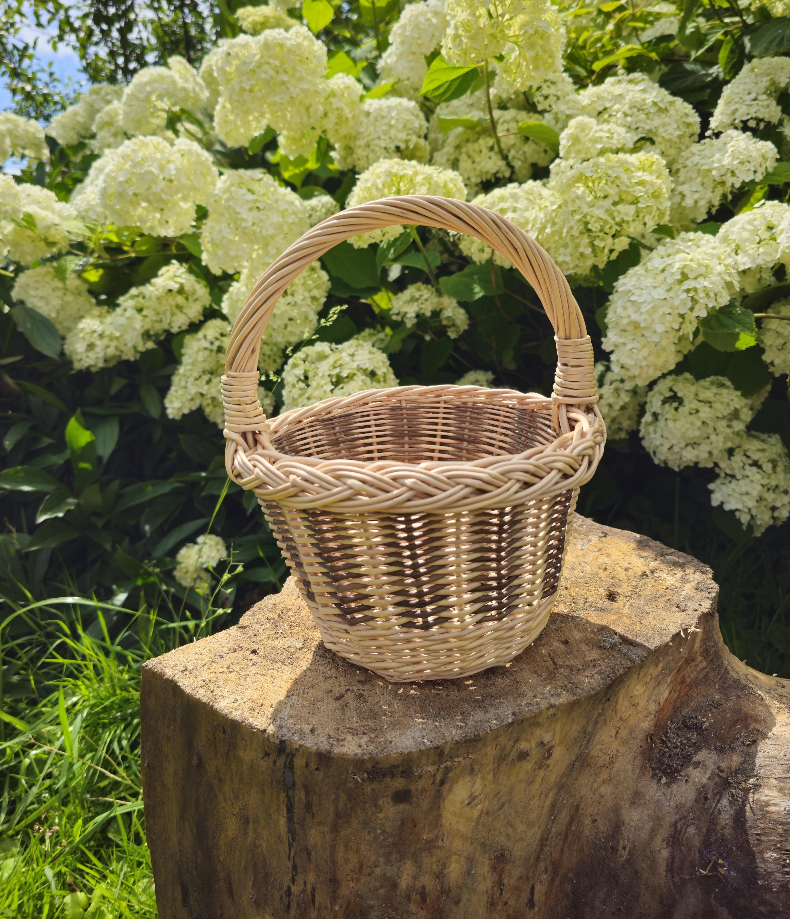 Small Rustic Decorative Wicker Basket – Mini Handwoven Farmhouse Storage – Cottagecore Natural Decor
