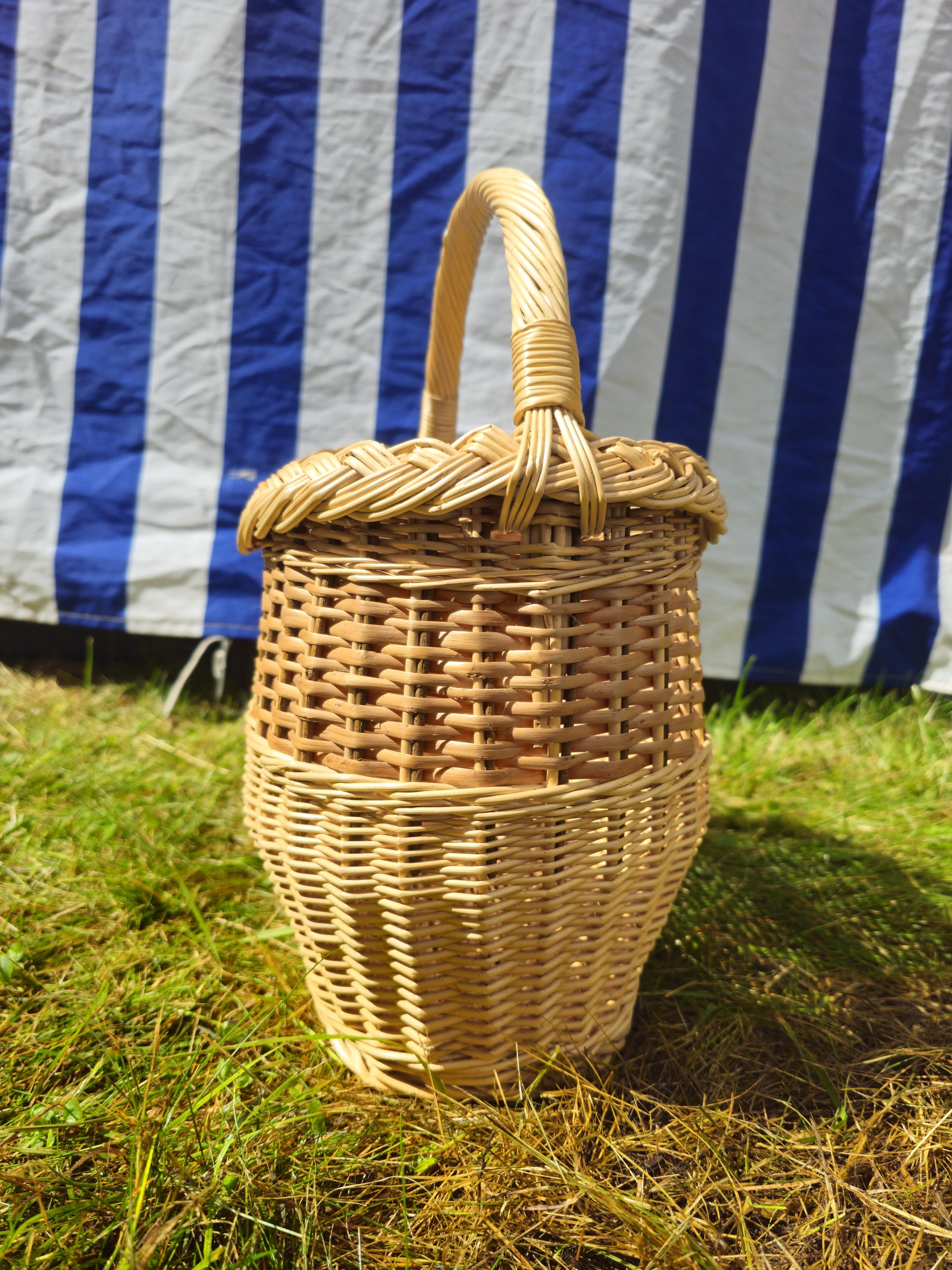Wicker Basket with Braided Rim – Handwoven Rustic Willow Basket