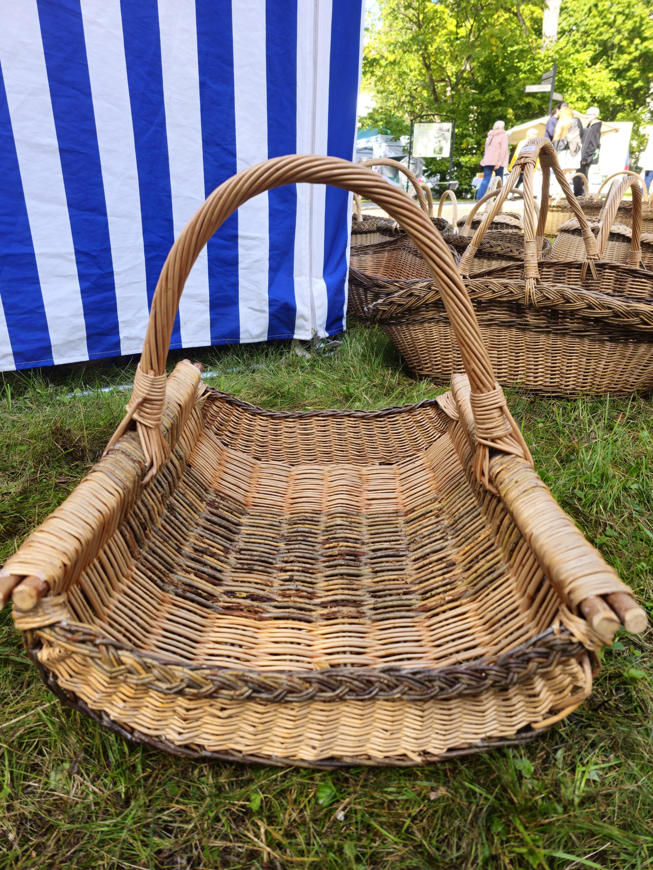 Extra-Large Rustic Wicker Harvest Basket – Handwoven in Lithuania | Garden, Firewood & Decor