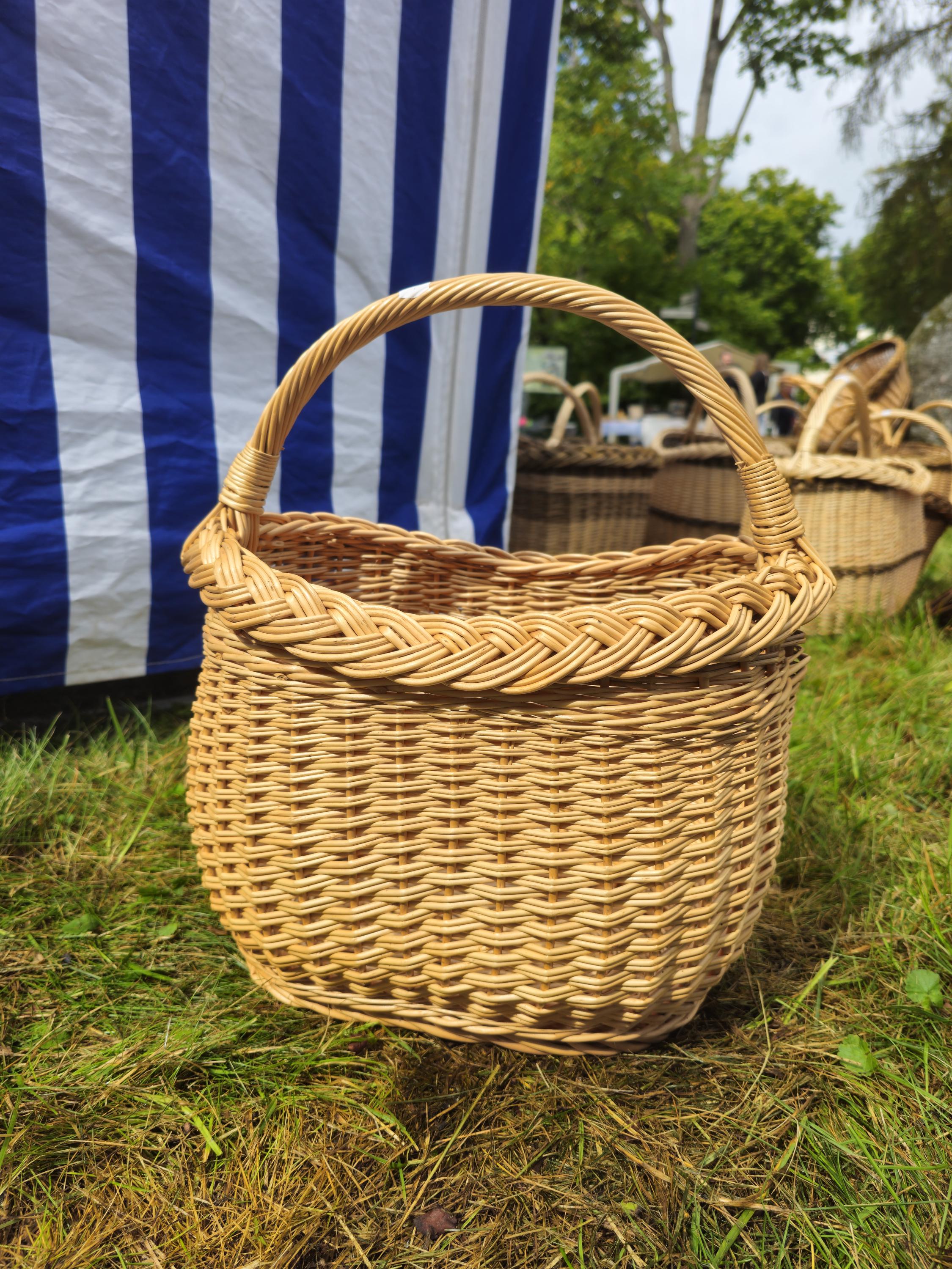 Wicker Basket with Braided Rim – Handwoven Oval Gathering Basket