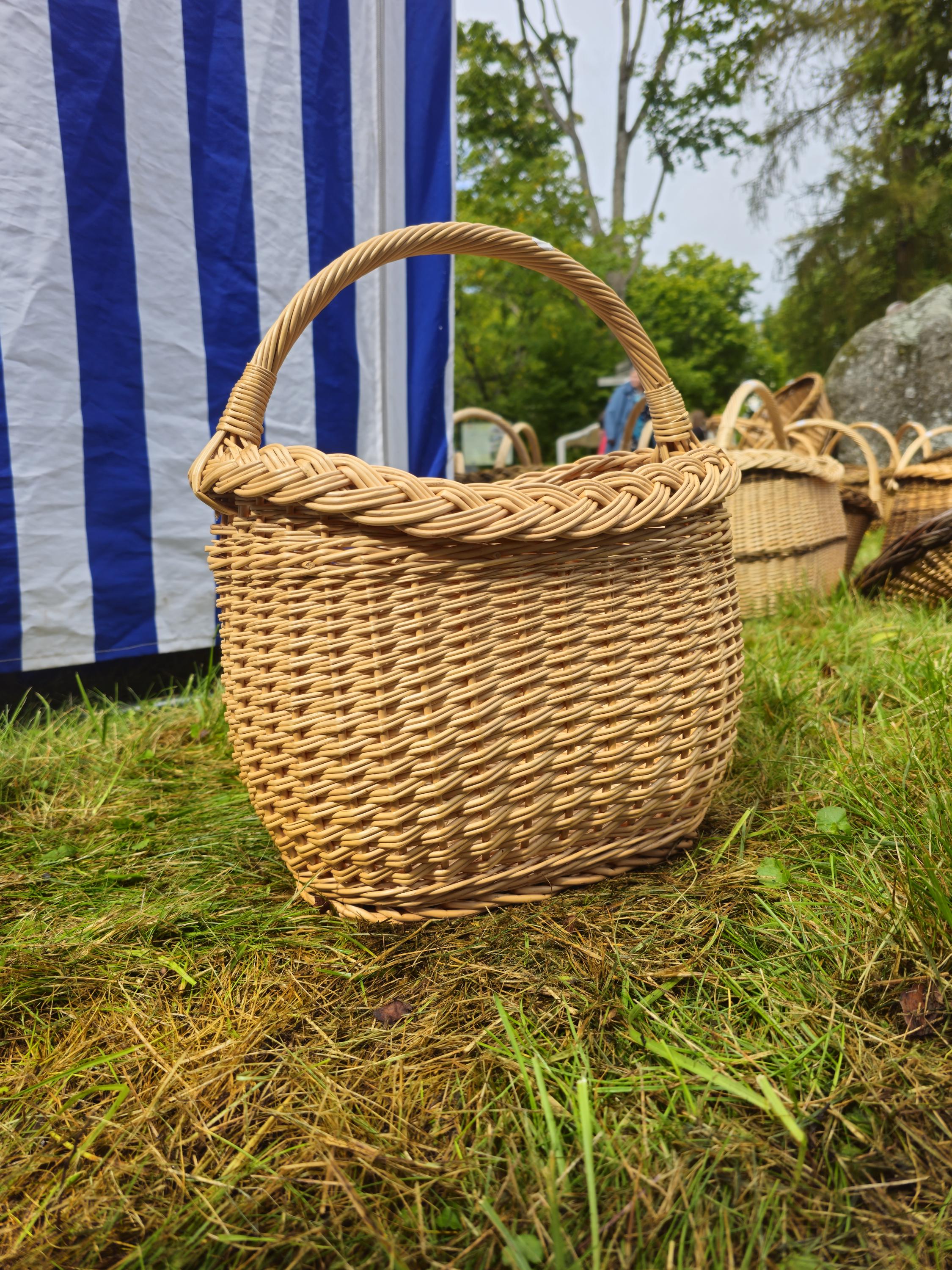 Wicker Basket with Braided Rim – Handwoven Oval Gathering Basket