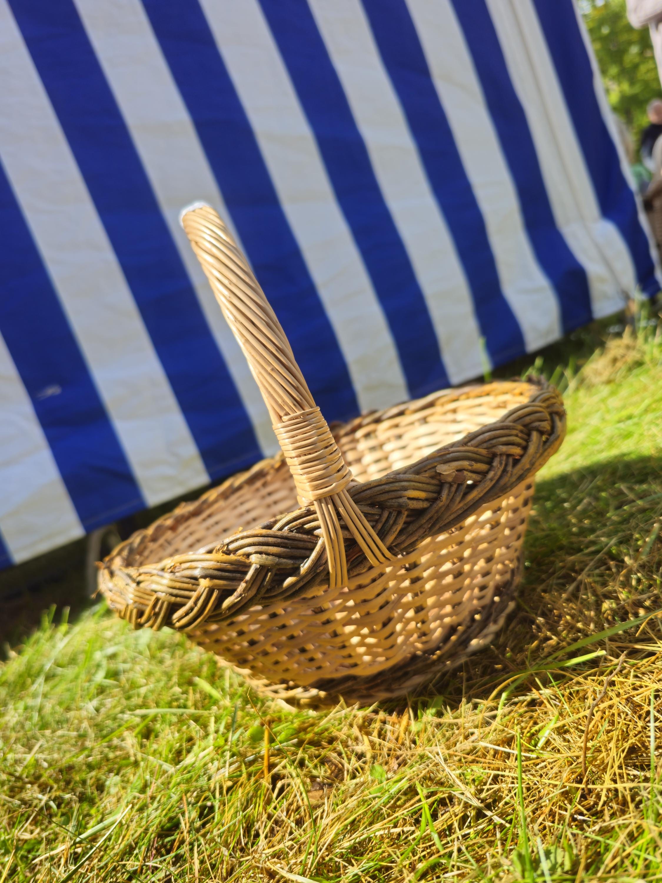 Wicker Basket with Sturdy Handle | Rustic Oval Willow Basket for Storage or Gifts
